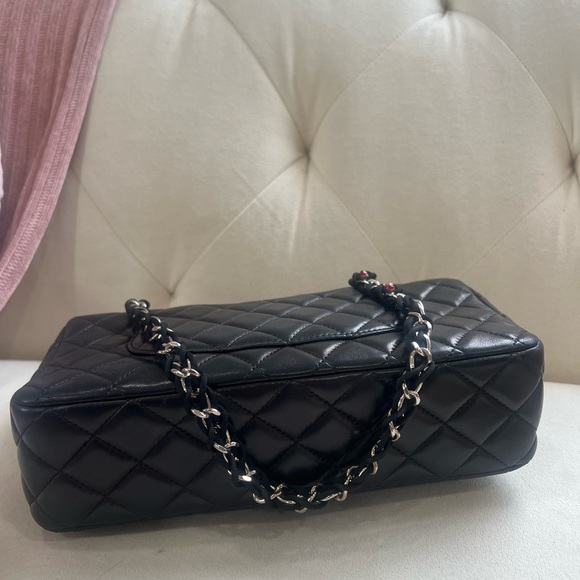 ON HOLD❌Rare🐞🐞Chanel Classic Ladybug Quilted Lambskin Medium Flap Bag - Picture 8 of 13